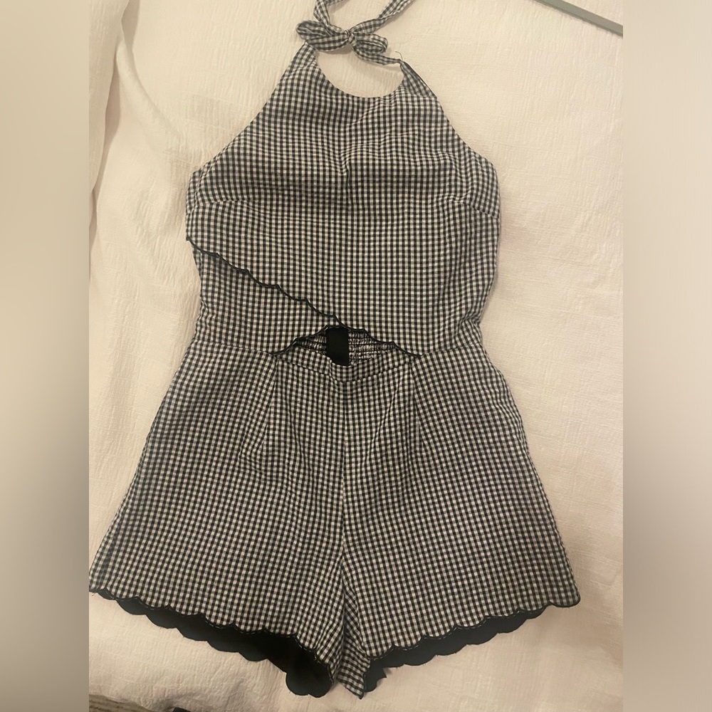 Saylor Gingham romper sz M